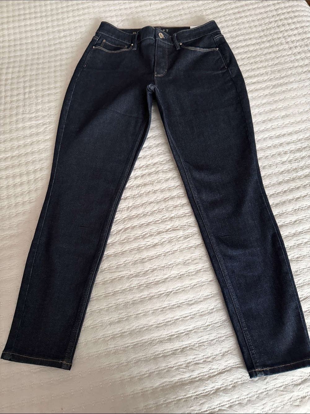 White House Black Market - Dark Blue Straight Leg Jeans "The Scuplt" Size 4S NWT